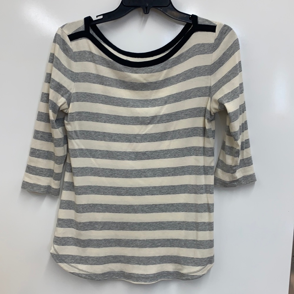 Gap 3/4 sleeve boatneck shirt. Super soft. Small